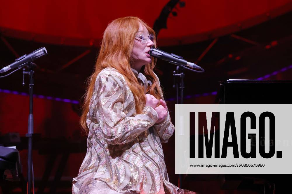 Tori Amos, Sängerin, im Konzert live im Tempodrom, Berlin, Musik, Berlin