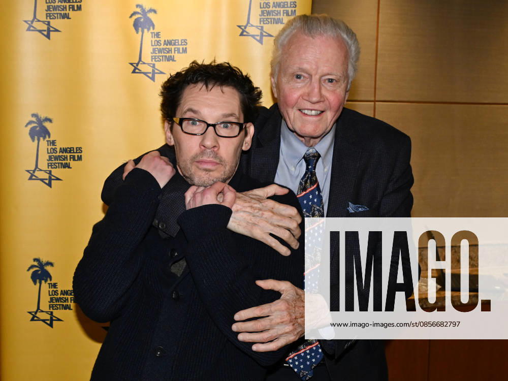 DIRECTOR BRYAN SINGER Aand American actor JON VOIGHT attend the 20th Annual Los Angeles Jewish Film Festival Special Screening of Monument West Los Angeles USA - ZUMAb173 20260514_aap_b173_017