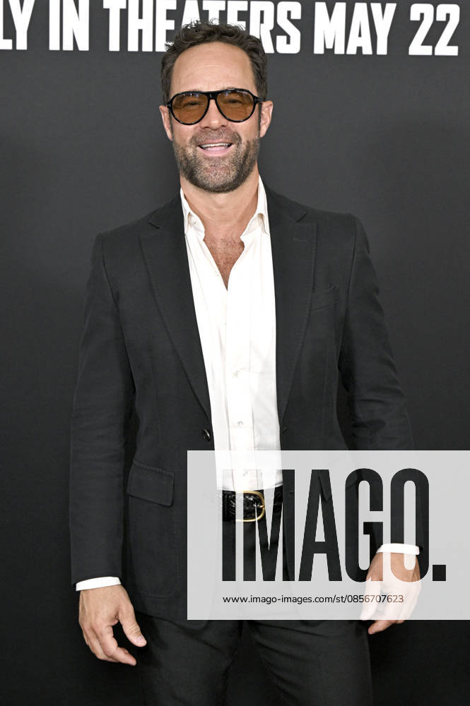 Chris Diamantopoulos bei der Weltpremiere des Kinofilms Star Wars: The Mandalorian and Grogu im TCL Chinese Theatre. Los Angeles, 014.05.2026