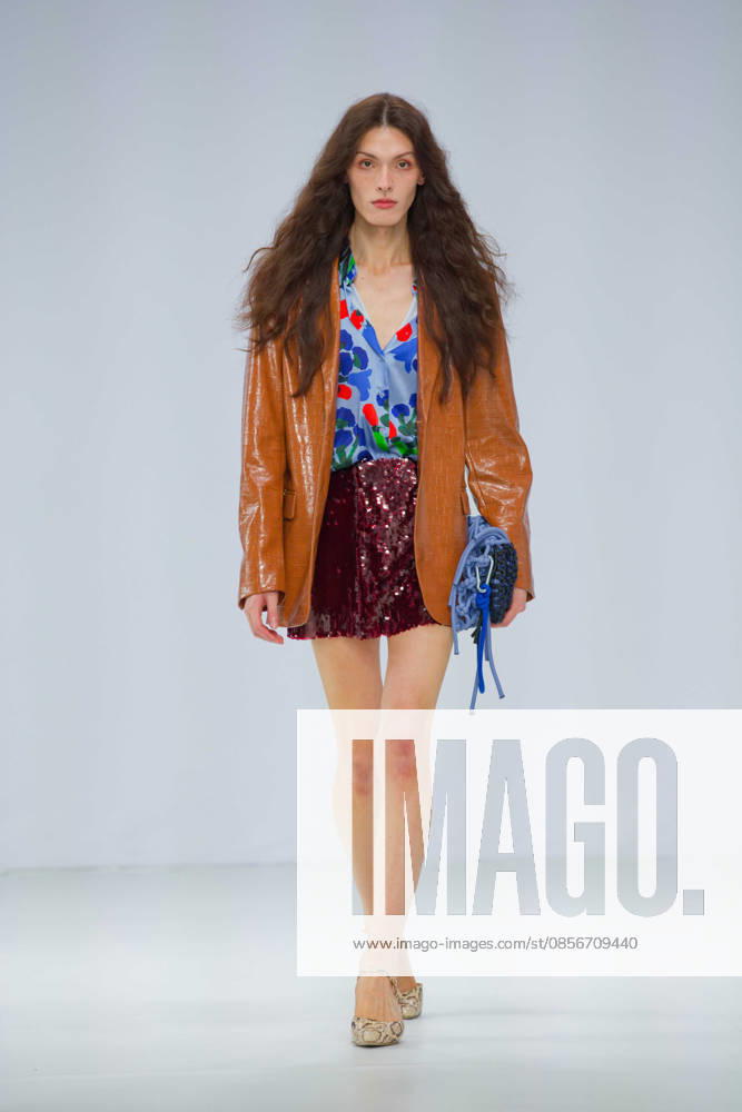 Australian Fashion Week 2026 - Runway - Gary Bigeni A model walks the runway during the Gary Bigeni show at Australian Fashion Week 2026 at the Museum of Contemporary Art on May 15, 2026 in Sydney, Australia., Credit:IOIO IMAGES IOIO Avalon Australia, New South Wales, Sydney, Museum of Contemporary Art