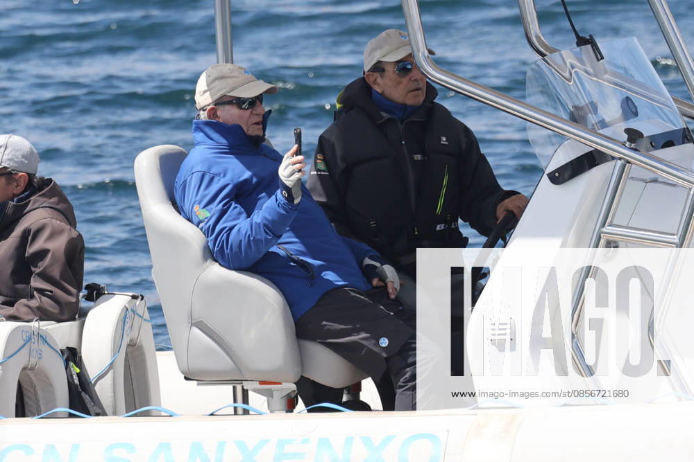 Simoneta Gómez Acebo accompanies King Juan Carlos on his journey at sea King Juan Carlos I and Pedro Campos embark at the port of Sanxenxo, on May 15, 2026, in Sanxenxo Galicia, Spain PUERTO SANXENXO REY JUAN CARLOS 15 MAY 2026 Raú Sanxenxo Sanxenxo Sanxenxo Spain