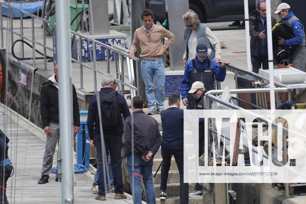 Simoneta Gómez Acebo accompanies King Juan Carlos on his journey at sea King Juan Carlos I, Simoneta Gómez Acebo and Pedro Campos arrive at the port of Sanxenxo, on May 15, 2026, in Sanxenxo Galicia, Spain PUERTO SANXENXO SIMONETA GÓMEZ ACEBO REY JUAN CARLOS 15 MAY 2026 Raú Sanxenxo Sanxenxo Sanxenxo Espana