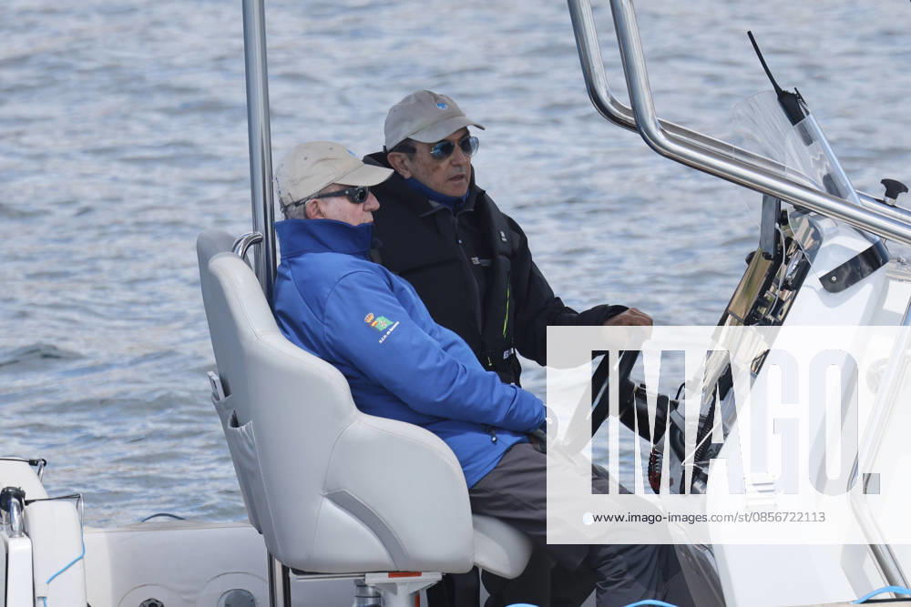 Simoneta Gómez Acebo accompanies King Juan Carlos on his journey at sea King Juan Carlos I and Pedro Campos embark at the port of Sanxenxo, on May 15, 2026, in Sanxenxo Galicia, Spain PUERTO SANXENXO REY JUAN CARLOS 15 MAY 2026 Raú Sanxenxo Sanxenxo Sanxenxo Spain