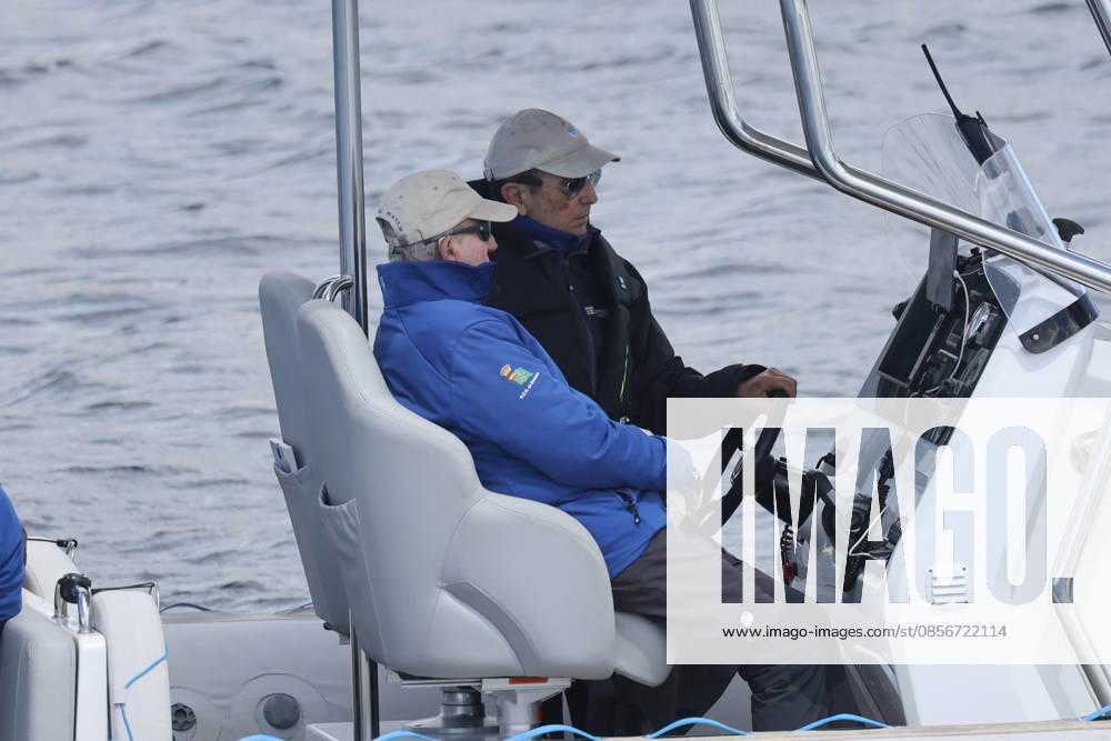 Simoneta Gómez Acebo accompanies King Juan Carlos on his journey at sea King Juan Carlos I and Pedro Campos embark at the port of Sanxenxo, on May 15, 2026, in Sanxenxo Galicia, Spain PUERTO SANXENXO REY JUAN CARLOS 15 MAY 2026 Raú Sanxenxo Sanxenxo Sanxenxo Spain