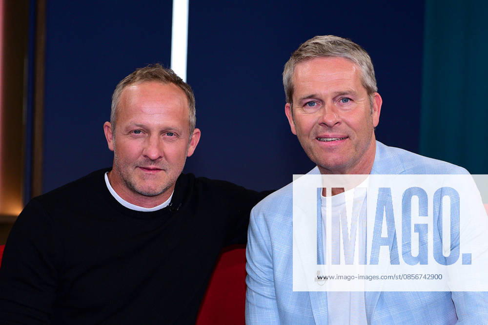 Maximilian Brueckner zu Gast bei Moderator Hinnerk Baumgarten in der Sendung DAS Rote Sofa! (NDR) am 15.05.2026 in Hamburg Maximilian Brueckner and Hinnerk Baumgarten during the Das Rote Sofa tv show at NDR Studios on May 15, 2026 in Hamburg, Germany Maximilian Brueckner zu Gast in der Sednung DAS Rote Sofa (NDR) in Hamburg
