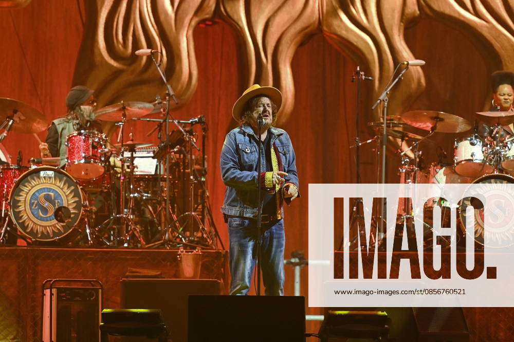 Music Concert - Zucchero - BAILA (sexy thing) 25th - Under the Moonlight Zucchero playing in Mantova during Zucchero - BAILA (sexy thing) 25th - Under the Moonlight, Music Concert in Mantova, Italy, May 15 2026 Mantova PalaUnical Italy
