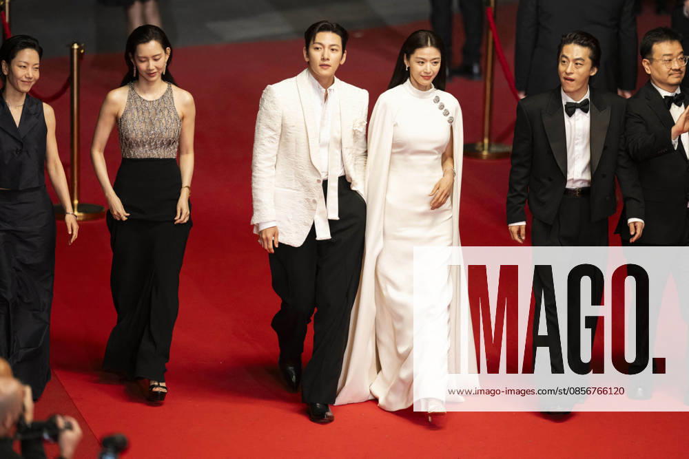 Cannes Gun Che Colony Red Carpet EB South Korean actor Jun Ji-Hyun, South Korean actor Ji Chang-Wook, South Korean actor Koo Kyo-Hwan, South Korean actress Shin Hyeon-Bin during the Gun-Che Colony red carpet during the 79th Cannes Film Festival in Cannes, France on May 15, 2026. Photo by Eliot Blondet ABACAPRESS.COM Cannes France France