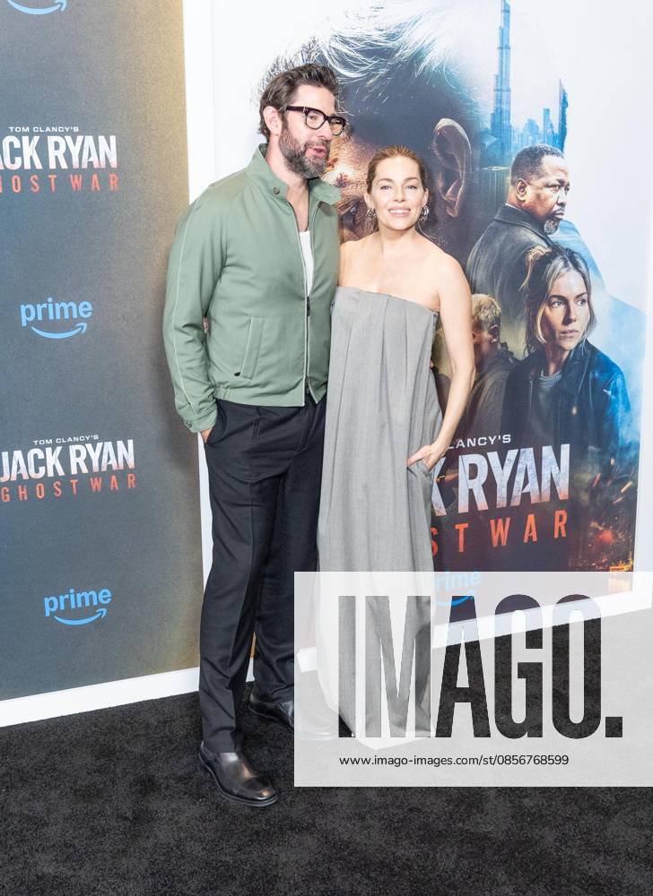 New York, NY, May 15, 2026: John Krasinski and Sienna Miller attend World Premiere of Amazon MGM Studios Tom Clancy s Jack Ryan: Ghost War at Regal Times Square Bronx USA - ZUMAr339 20260515_znp_r339_072