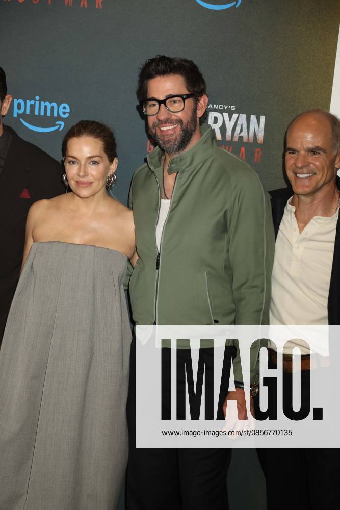 Actor seen during the red carpet arrivals for Amazon MGM Studios Tom Clancy s Jack Ryan - Ghost War World Premiere held at Regal Times Square. New York USA - ZUMAk03_ 20260515_zaf_k03_113