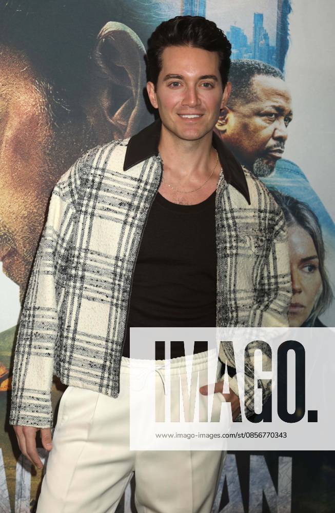 Actor seen during the red carpet arrivals for Amazon MGM Studios Tom Clancy s Jack Ryan - Ghost War World Premiere held at Regal Times Square. New York USA - ZUMAk03_ 20260515_zaf_k03_001