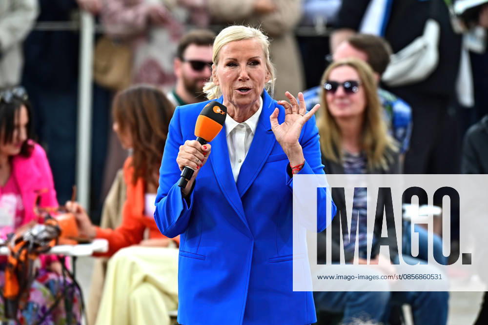 ZDF - Fernsehgarten. Moderatorin Andrea Kiwi Kiewel während der ZDF - Unterhaltungsshow Fernsehgarten am 17.05.2026 in Mainz. 20260517MWI122094