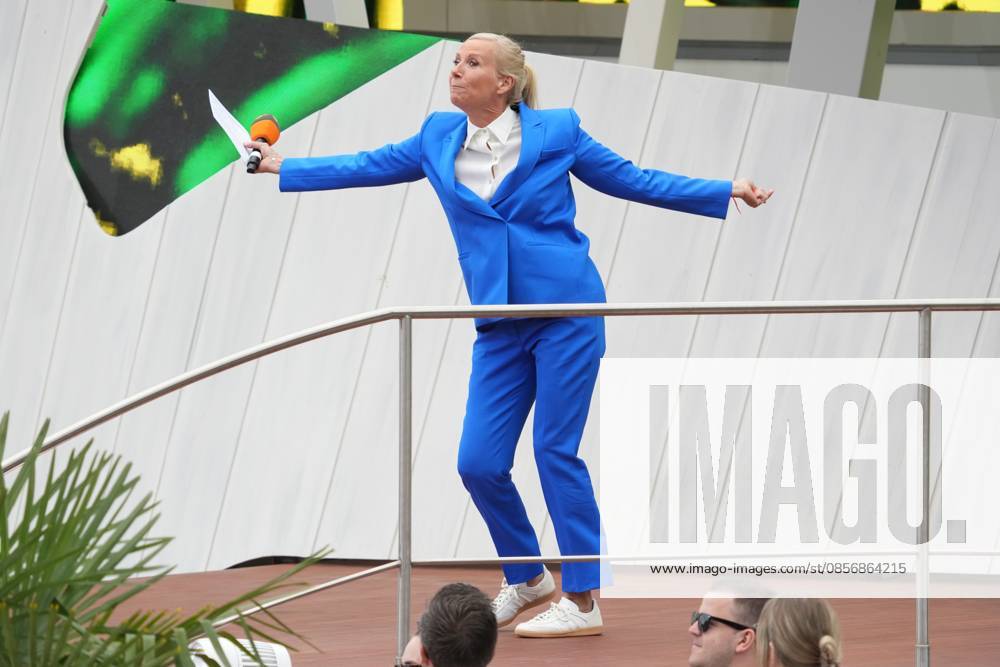 ZDF-Fernsehgarten 2026. Andrea (Kiwi) Kiewel im ZDF Fernsehgarten bei der Schlagerparty am 17.05.2026 in Mainz. Mainz ZDF Fernsehgarten Rheinland-Pfalz