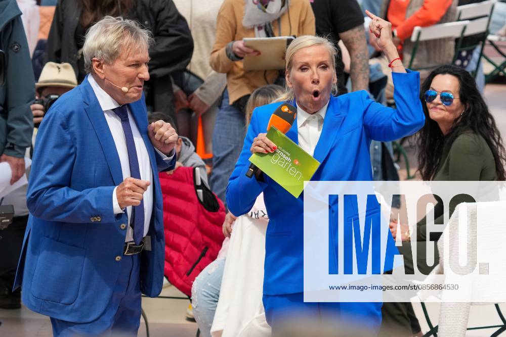 ZDF-Fernsehgarten 2026. Bernhard Brink und Andrea (Kiwi) Kiewel im ZDF Fernsehgarten bei der Schlagerparty am 17.05.2026 in Mainz. Mainz ZDF Fernsehgarten Rheinland-Pfalz
