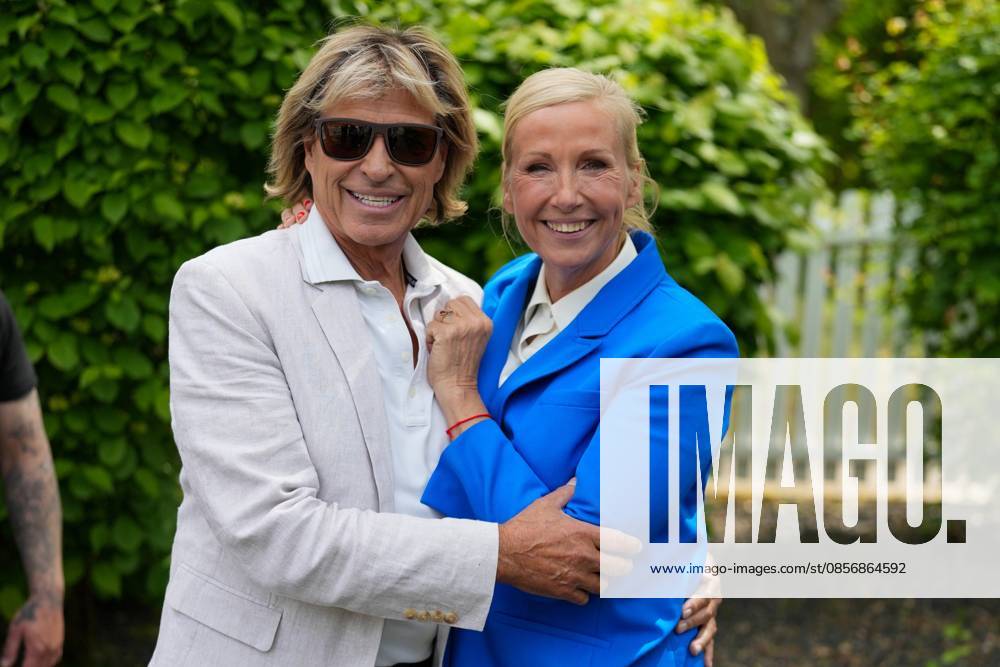ZDF-Fernsehgarten 2026. Hansi Hinterseer und Andrea (Kiwi) Kiewel im ZDF Fernsehgarten bei der Schlagerparty am 17.05.2026 in Mainz. Mainz ZDF Fernsehgarten Rheinland-Pfalz