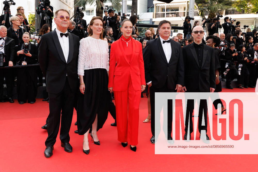 Christophe Massie, Marine Francen, Monia Chokri, Michel Benjamin, Cédric Coppola Montée des marches du film Fjord lors du 79ème Festival International du Film de Cannes, le 18 mai 2026 Jacovides Moreau Bestimage Red carpet for Fjord at the 79th Cannes International Film Festival on May 18, 2026 Cannes France