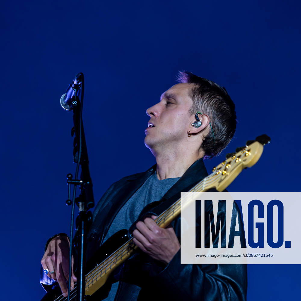SaO PAULO, SP - 23.05.2026: C6 FEST 2026 - The British band The XX will perform on the third day of the fourth edition of C6 Fest, this Saturday (May 23rd), at the Ibirapuera Auditorium in Sao Paulo. Formed by Romy Madley Croft, Oliver Sim and Jamie xx, the group emerged in London in 2005 and has become a reference in contemporary indie pop and electronic music. The performance is part of the band& 39;s current international tour, marked by its atmospheric repertoire and acclaimed hits. x2949380x EmersonxSantos
