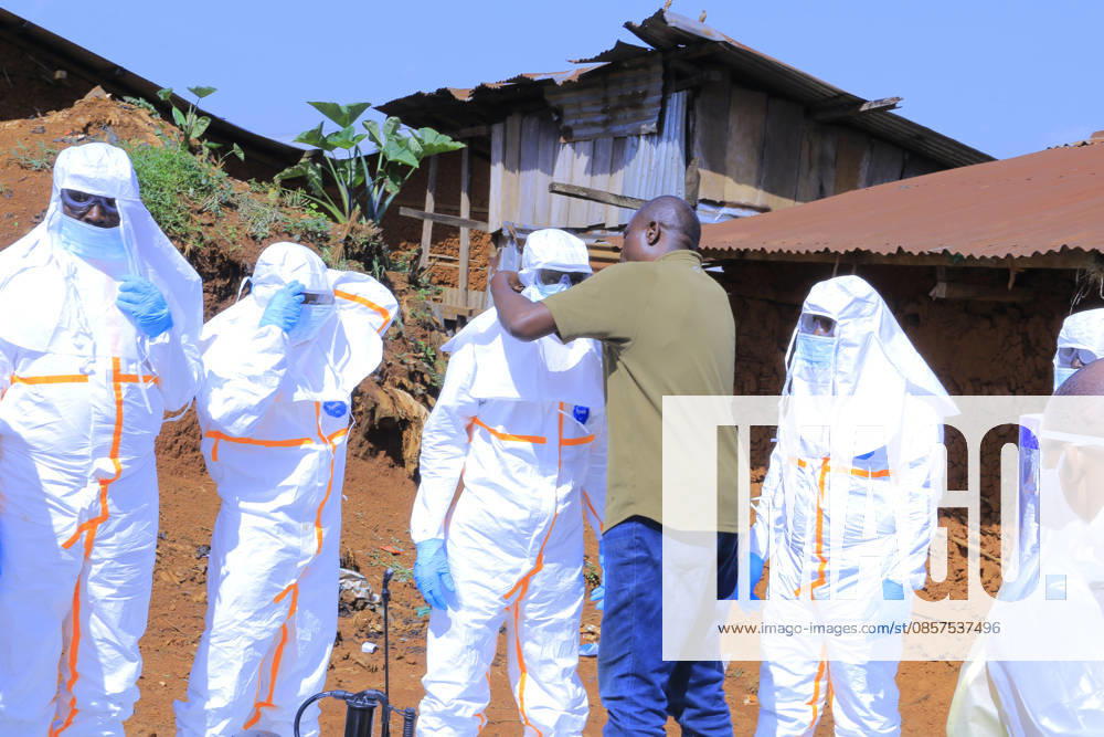 Ebola outbreak in Democratic Republic of Congo MONGBWALU, DEMOCRATIC REPUBLIC OF THE CONGO - MAY 25: Health workers wear protective equipment before transporting the body of a person who died with suspected Ebola infection in Mongbwalu village of Ituri province in eastern Democratic Republic of the Congo, on May 25, 2026. Marcus Loika Anadolu Mongbwalu Democratic Republic of the Congo. Editorial use only. Please get in touch for any other usage.