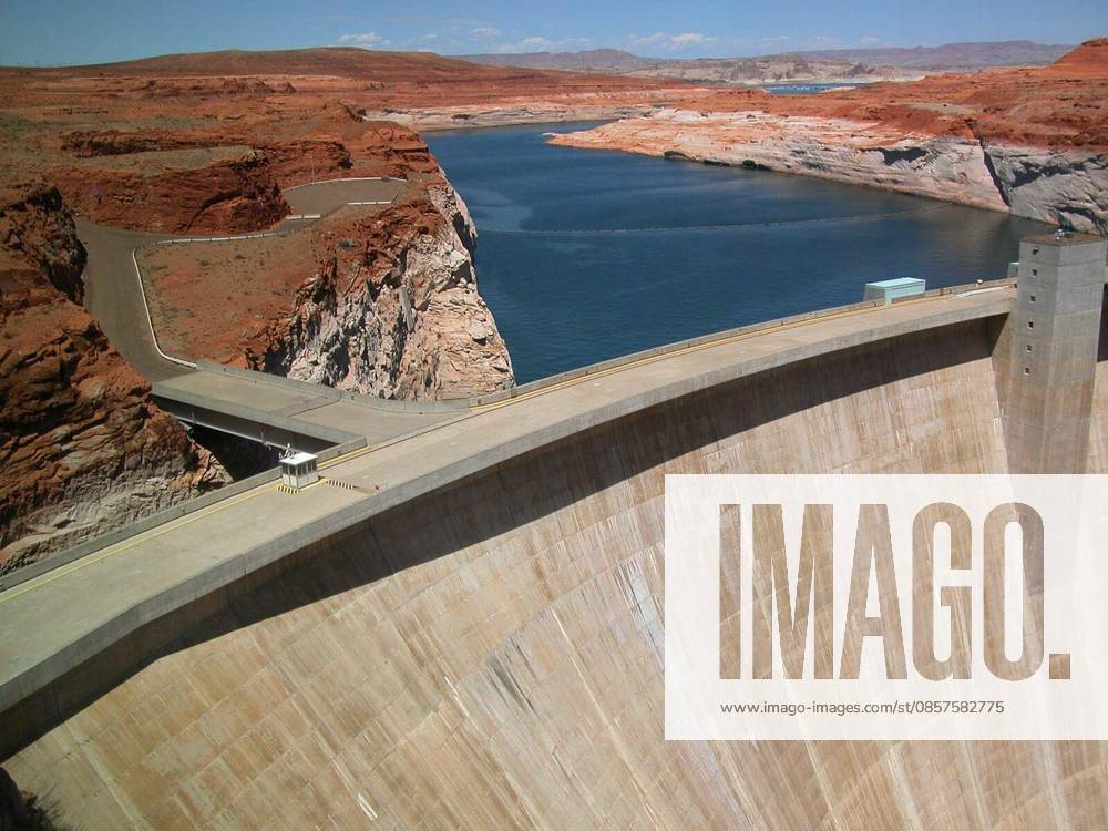 Glen Canyon Dam near Lake Powell
