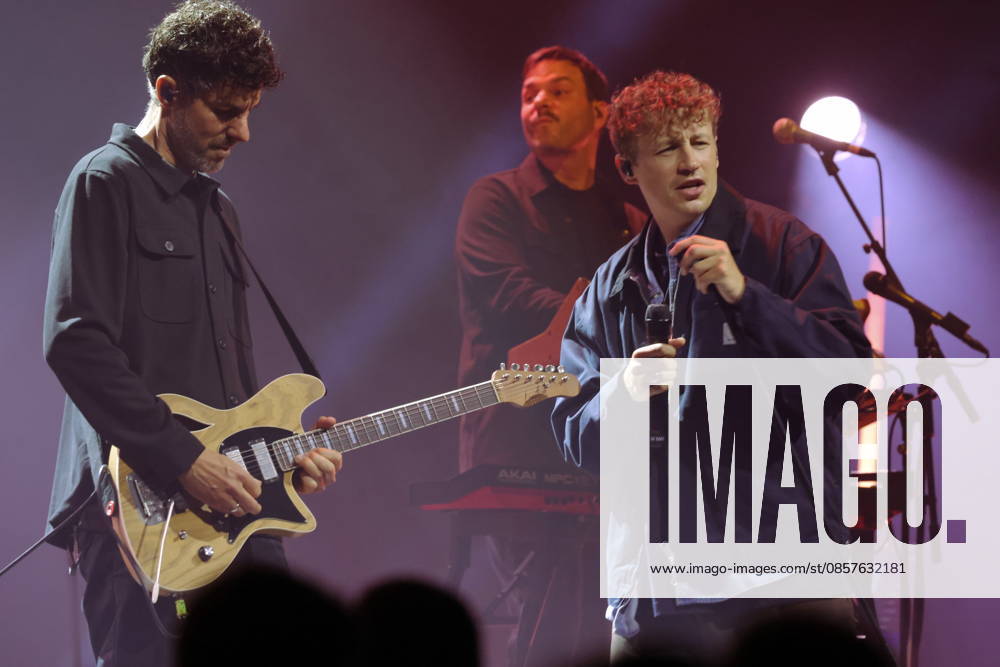 Tim Bendzko, Sänger, im Konzert live im Tempodrom, Berlin, Musik, Berlin