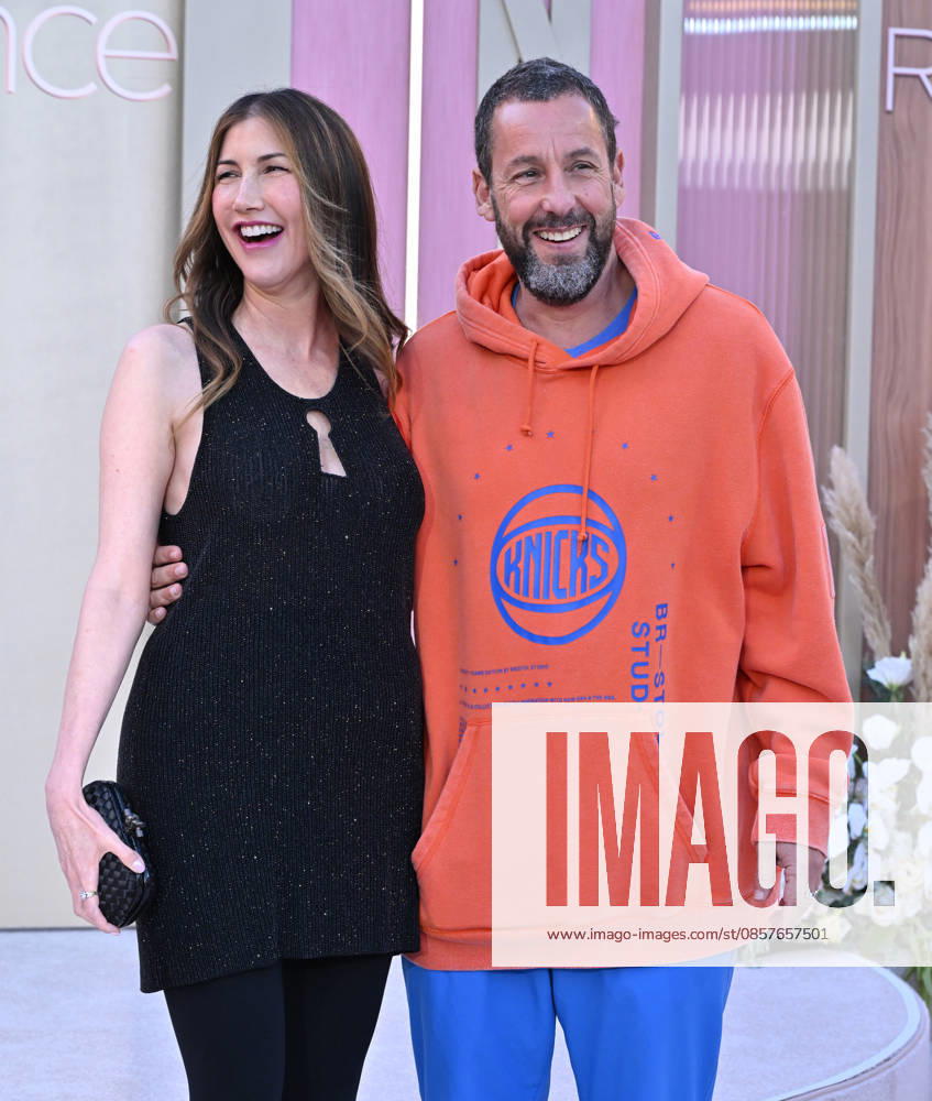 Netflixs ˜Office Romance World Premiere Jackie Sandler and Adam Sandler arriving to the Netflixs Office Romance? world premiere held at The Egyptian Theatre on May 26, 2026 in Hollywood, CA. Hollywood The Egyptian Theatre California USA
