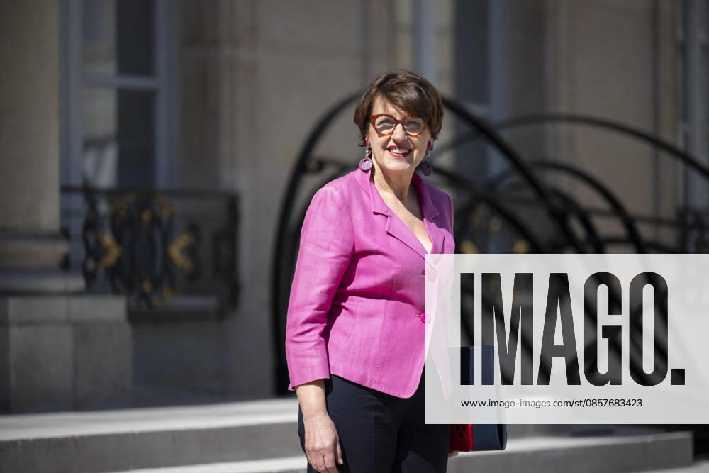 Weekly Cabinet Meeting - Paris French Agriculture Minister Annie Genevard at the Elysee after the weekly Cabinet meeting on May 27, 2026 in Paris, France. Photo by Eliot Blondet ABACAPRESS.COM Paris France France