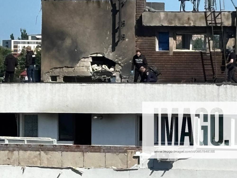 Russian drone crashes into apartment building in Romania GALATI, ROMANIA - MAY 29: A view shows destruction caused by a Russian drone hitting an apartment building in the eastern city of Galati, Romania, on May 29, 2026. Stringer Anadolu Galati Romania. Editorial use only. Please get in touch for any other usage.