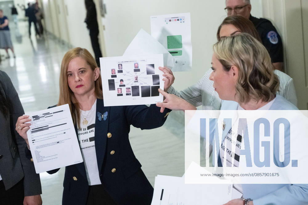 Survivors of Jeffrey Epstein s sex trafficking ring hold redacted documents from the Epstein files outside of a closed-door House Oversight Committee hearing in the Rayburn House Office Building near the U.S. Capitol in Washington, DC on Friday, May 29, 2026. Former Attorney General Pam Bondi is delivering closed testimony on the Department of Justice s handling of the Jeffrey Epstein files. WAP20260529093 AARONxSCHWARTZ