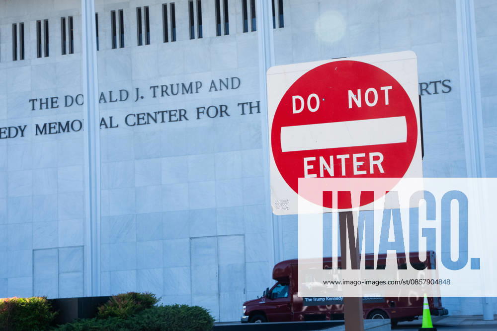 The Donald J. Trump and John F. Kennedy Center for the Performing Arts in Washington, DC on Friday, May 29, 2026. A federal judge ruled that President Trump overstepped his authority by renaming the Kennedy Center after himself, ordering Trump s name to be removed and reversing a decision to close the performing arts center for renovations. WAP20260529132b AARONxSCHWARTZ