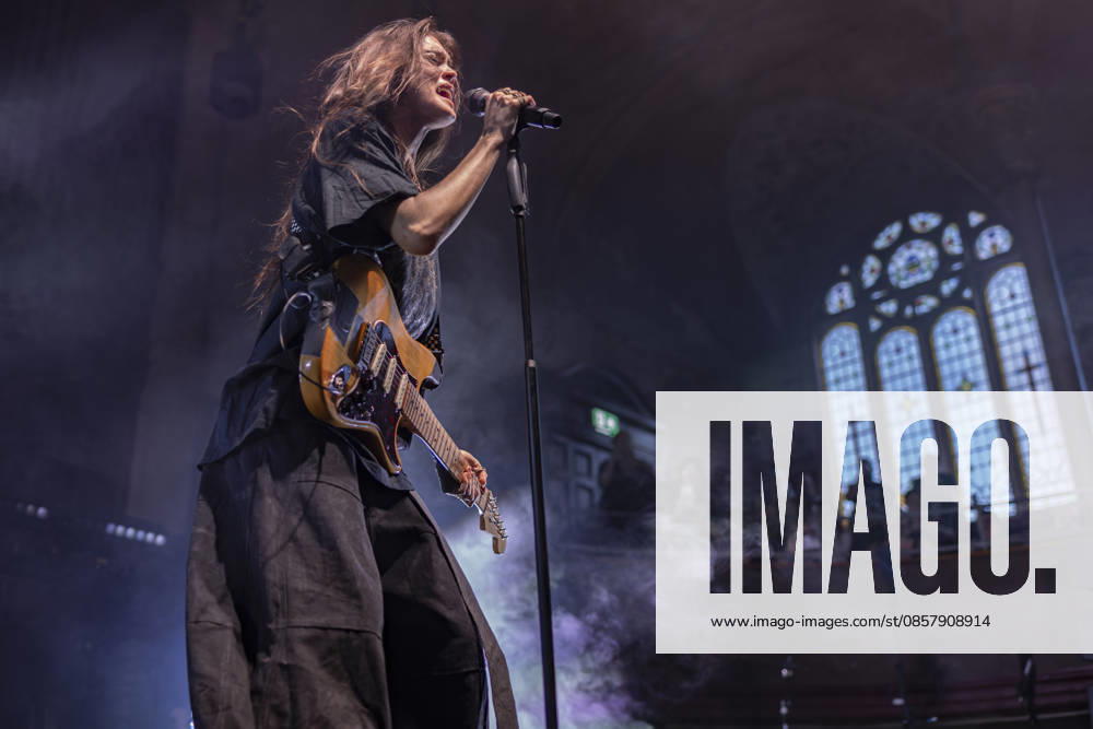 Sofia Isella performs at Manchester Albert Hall Sofia Isella performs at Albert Hall, Manchester, England, 29th May 2026, Credit:Mike Gray MIKE GRAY - B4227 Avalon