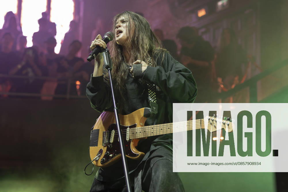 Sofia Isella performs at Manchester Albert Hall Sofia Isella performs at Albert Hall, Manchester, England, 29th May 2026, Credit:Mike Gray MIKE GRAY - B4227 Avalon