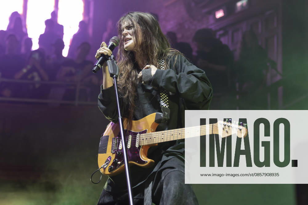 Sofia Isella performs at Manchester Albert Hall Sofia Isella performs at Albert Hall, Manchester, England, 29th May 2026, Credit:Mike Gray MIKE GRAY - B4227 Avalon