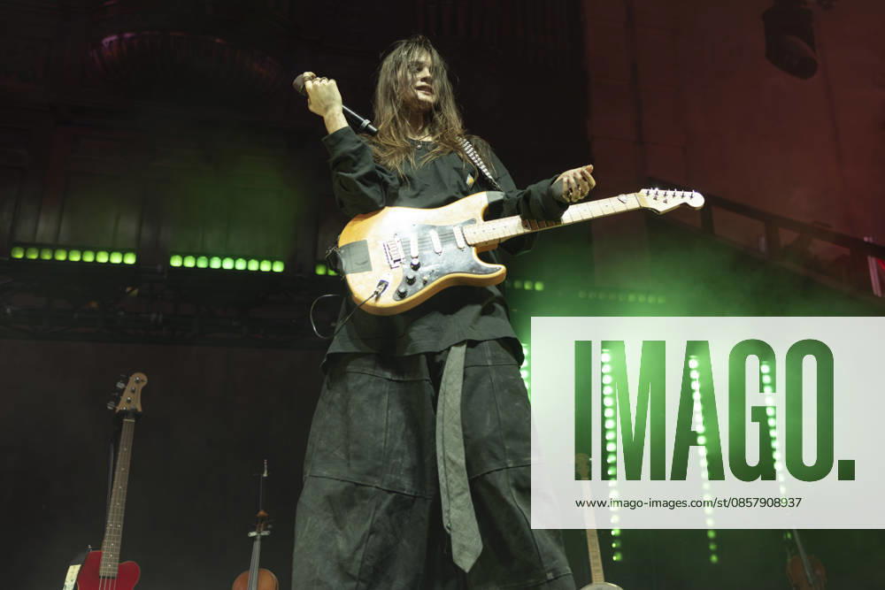 Sofia Isella performs at Manchester Albert Hall Sofia Isella performs at Albert Hall, Manchester, England, 29th May 2026, Credit:Mike Gray MIKE GRAY - B4227 Avalon