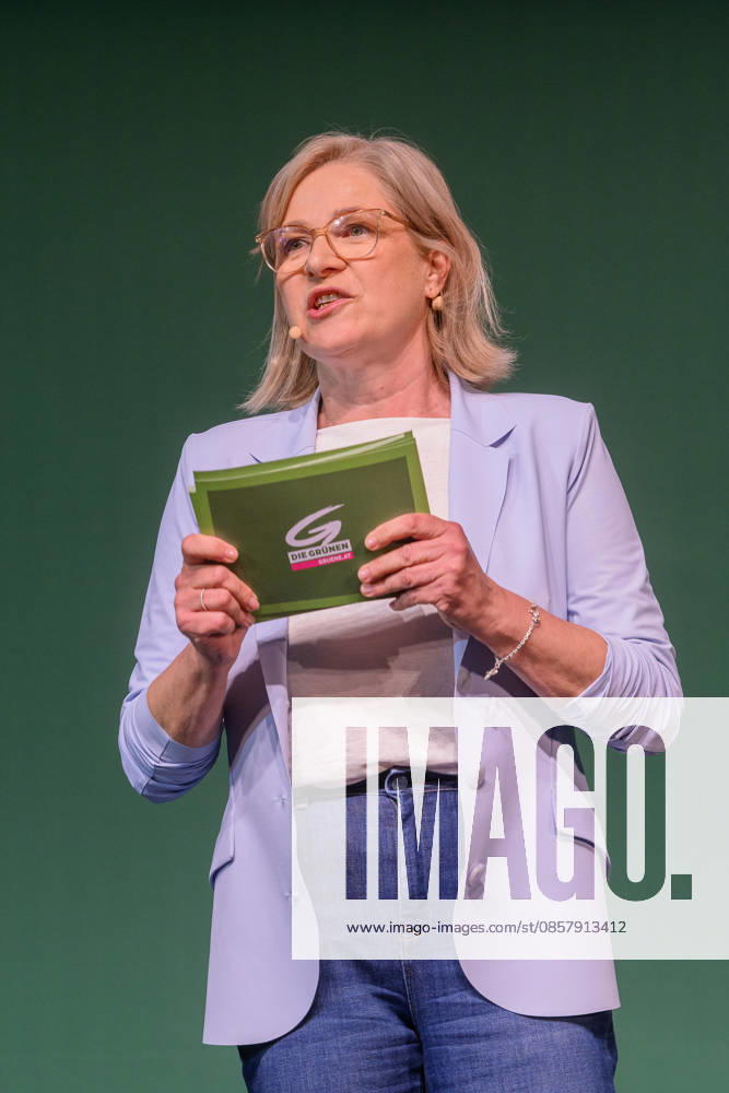Photonews.at - Graz, 30}.05.2026. 48. Bundeskongress der Grünen in Graz. Die Grünen halten in Graz ihren 48. Bundeskongress unter dem Motto Fairer statt schwerer ab. Delegierte aus ganz Österreich beraten über aktuelle politische Themen und die künftige Ausrichtung der Partei. PHOTO: Vizebürgermeisterin von Graz Judith Schwentner (Grüne) The Austrian Greens hold their 48th Bundeskongress in Graz. BUKO, Buko26, Delegierte, Beteiligung, Bürgerbeteiligung, Zuhören, Gerechtigkeit, Nachhaltigkeit, Klimaschutz, Mobilität, Verkehr, Öffentlicher Verkehr, Straßenbahn, Stadtentwicklung, Grünraum, Lebensqualität, delegates, participation, citizen participation, listening, justice, sustainability, climate protection, mobility, transport, public