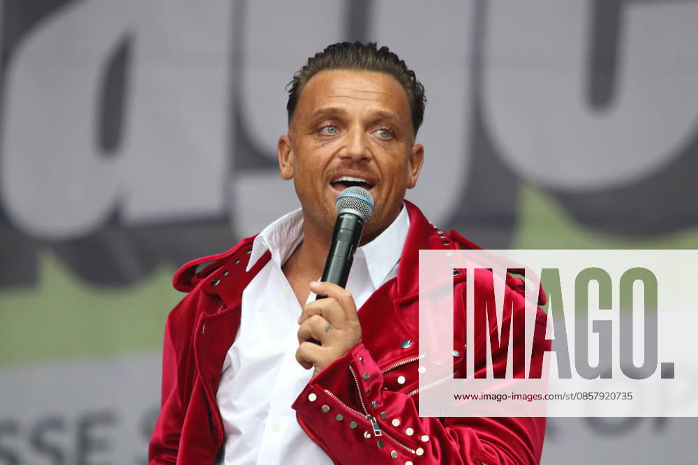 Menowin Fröhlich beim SchlagerOlymp 2026 Auftritt beim Schlagerfestival am 30.05.2026 auf dem Zentralen Festplatz in Berlin.