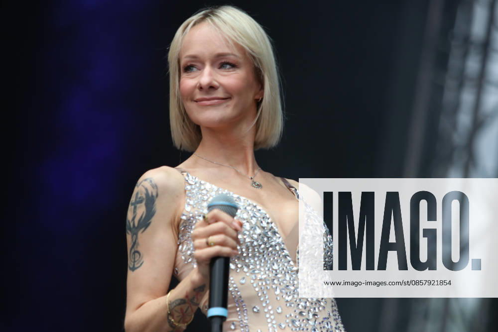 Christin Stark beim SchlagerOlymp 2026 Auftritt beim Schlagerfestival am 30.05.2026 auf dem Zentralen Festplatz in Berlin.