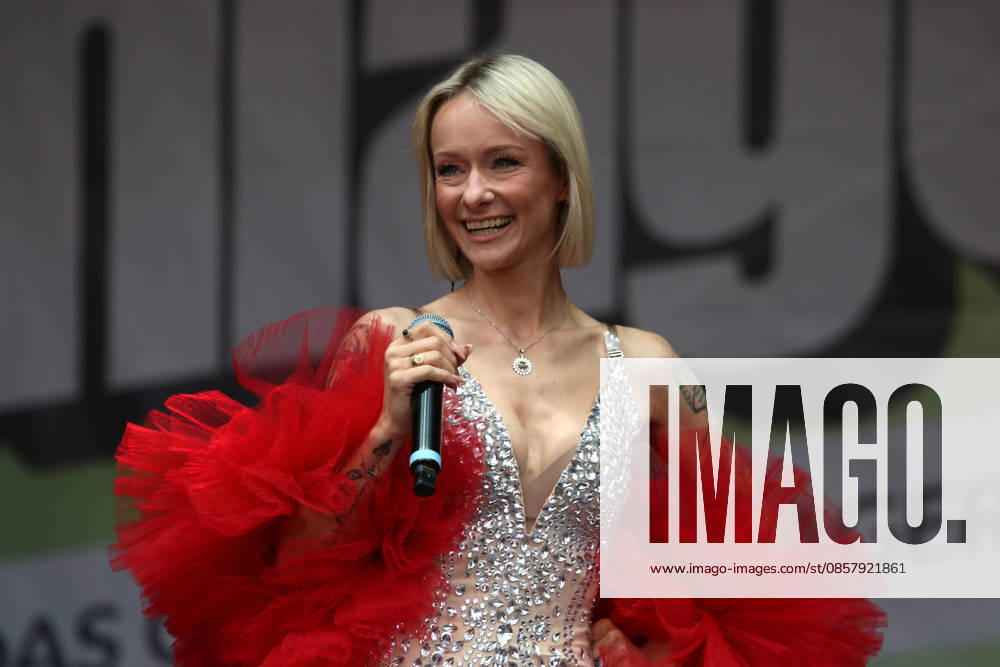 Christin Stark beim SchlagerOlymp 2026 Auftritt beim Schlagerfestival am 30.05.2026 auf dem Zentralen Festplatz in Berlin.
