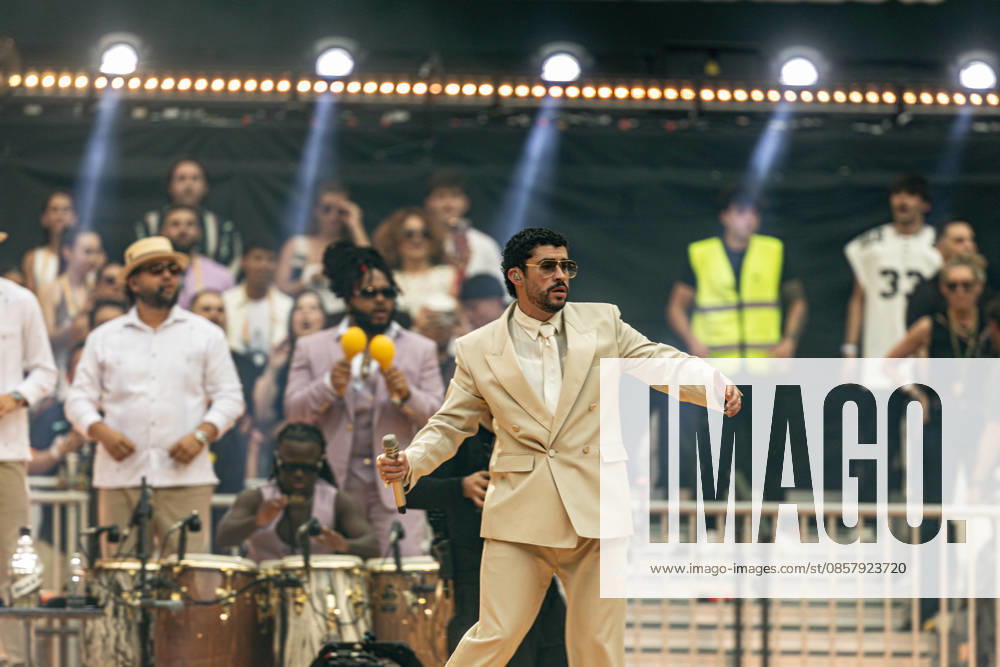 Bad Bunny performs at the Metropolitano Madrid Singer Bad Bunny performs during a concert at the Riyadh Air Metropolitano on May 30, 2026, in Madrid Spain The Puerto Rican artist will perform ten concerts in the capital between May 30 and June 15 as part of his DeBÍ TiRAR MáS FOToS World Tour 30 MAY 2026 CONCERT MUSIC PUERTO RICO PUERTORRICAN SINGER DTMF TOUR WORLD TOUR Madrid Madrid Spain
