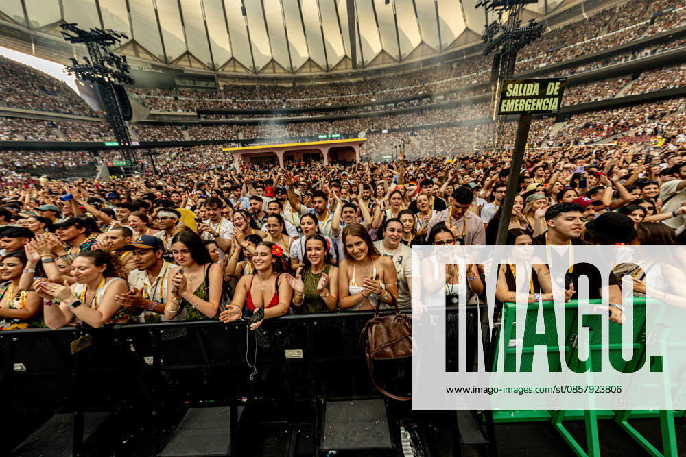Bad Bunny performs at the Metropolitano Madrid Hundreds of people during a concert by singer Bad Bunny, at the Riyadh Air Metropolitano, on May 30, 2026, in Madrid Spain The Puerto Rican artist will perform ten concerts in the capital between May 30 and June 15 as part of his DeBÍ TiRAR MáS FOToS World Tour 30 MAY 2026 CONCERT MUSIC PUERTO RICO PUERTO RICO PUERTORRIQUEÑO SINGER DTMF TOUR WORLD TOUR Madrid Madrid Madrid Espana