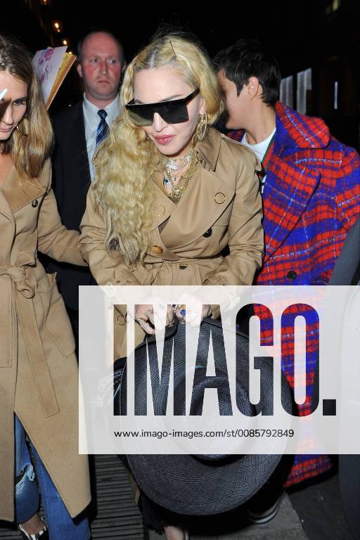 Madonna leaves her hotel and go at Costes restaurant in Paris, France, on September 30, 2018. Photo by Favier E-PRESSPHOTO.COM Paris France 594648