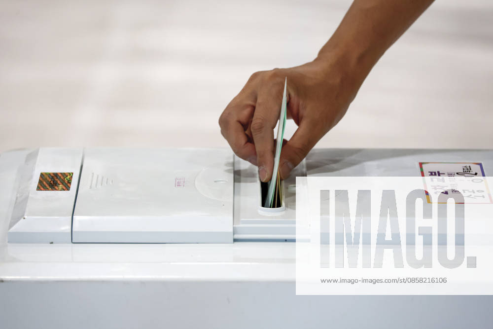 South Korea holds nationwide local elections South Korean voters cast their ballots in the 9th nationwide simultaneous local elections at a polling station in Seoul, South Korea, June 3, 2026. The elections, held every four years, saw more than 44.6 million eligible voters choose mayors, governors, local council members and education superintendents across the country. Seoul South Korea