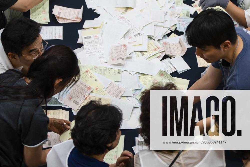 Ballots are sprawled across a tabletop as poll workers count them after the conclusion of voting in South Koreaâ€⠢s local elections on Wednesday, June 3, 2026 in Seoul, South Korea. Seoul South Korea - ZUMAh163 20260603_znp_h163_025