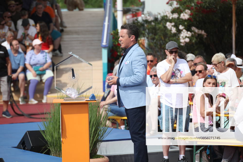 Stefan Mross in der ARD TV-Show Immer wieder sonntags im Europa-Park. Rust