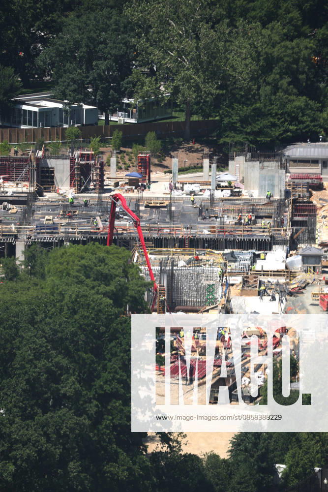 WASHINGTON, D.C. - JUNE 4: Aerial view of the White House Ballroom Construction at the site of the former east wing as appeals courts temporarily lifted injunctions that previously attempted to halt the above-ground construction. June 4, 2026 in Washington, D.C.