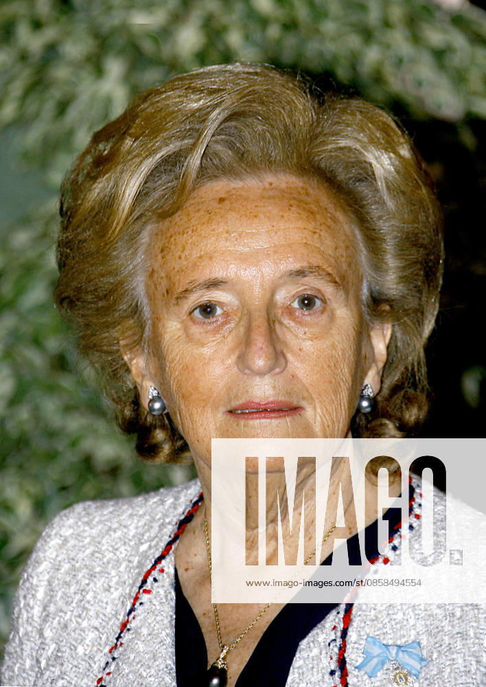 Bernadette Chirac, Wife Of Former French President Jacques Chirac, Dies At 93 Bernadette Chirac, wife of former French President Jacques Chirac, has died at the age of 93. A steadfast supporter throughout her husband’s political career, Bernadette Chodron de Courcel became an influential figure in French public life. She served as a member of the Corrèze General Council and was deeply involved in charitable work. She passed away on Friday at the age of 93. FILE - French first lady Bernadette Chirac accompanies Spain s King Juan Carlos and Queen Sofia in Toulouse welcomed by mayor and foreign affair minister Philippe Douste-Blazy at the city hall in Toulouse, south of France on March 29, 2006. Later they visit Airbus insdutry and Juan Carlos