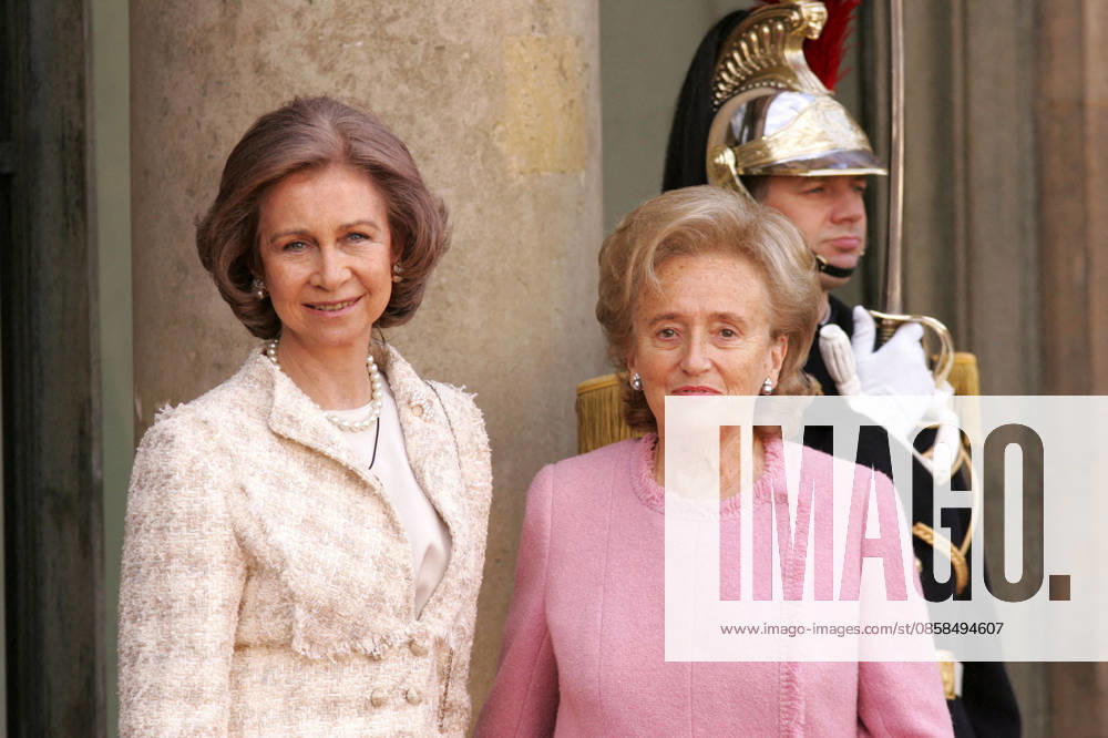Bernadette Chirac, Wife Of Former French President Jacques Chirac, Dies At 93 Bernadette Chirac, wife of former French President Jacques Chirac, has died at the age of 93. A steadfast supporter throughout her husband’s political career, Bernadette Chodron de Courcel became an influential figure in French public life. She served as a member of the Corrèze General Council and was deeply involved in charitable work. She passed away on Friday at the age of 93. FILE - Bernadette Chirac and Queen Sofia attend a reception for King Juan Carlos at the Élysée Palace. Paris, France, March 27, 2006. Photo by ABACAPRESS.COM France