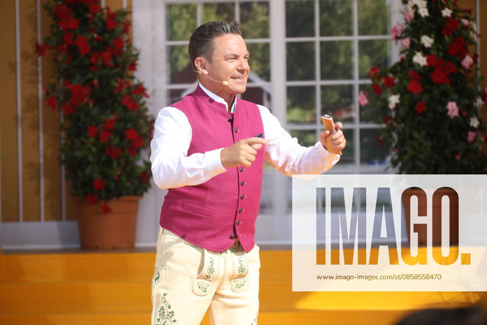 Stefan Mross in der ARD TV-Show Immer wieder sonntags im Europa-Park. Rust