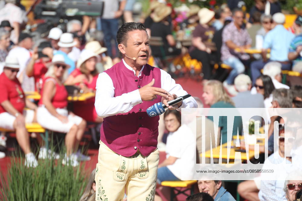 Stefan Mross in der ARD TV-Show Immer wieder sonntags im Europa-Park. Rust