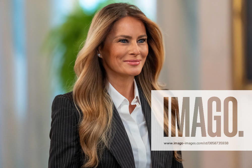 First Lady Melania Trump honors Americaâ€⠢s next generation of leading artificial intelligence innovators during the Presidential AI Challenge Awards Ceremony in Washington, D.C., on June 9, 2026. The event recognized outstanding student achievement and innovation in artificial intelligence. Washington United States - ZUMAl312 20260609_znp_l312_011