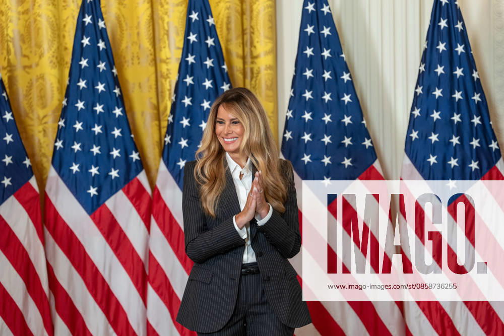 First Lady Melania Trump honors Americaâ€⠢s next generation of leading artificial intelligence innovators during the Presidential AI Challenge Awards Ceremony in Washington, D.C., on June 9, 2026. The event recognized outstanding student achievement and innovation in artificial intelligence. Washington United States - ZUMAl312 20260609_znp_l312_019