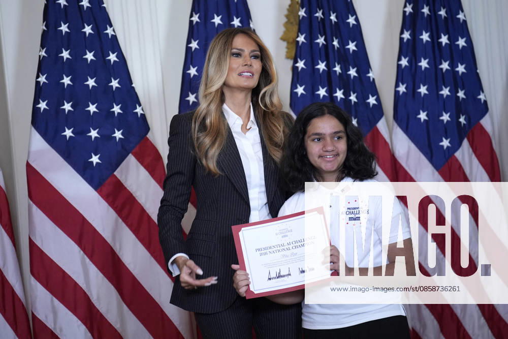 Melania Trump on AI champions awards - Washington US First lady Melania Trump participates in the Presidential Artificial Intelligence Challenge National Champion Awards Ceremony in the East Room at the White House in Washington on June 9, 2026. Photo by Yuri Gripas ABACAPRESS.COM Washington DC United States